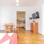 Simple Apartment Near Wiener Stadthalle